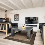 Seaside Charm In Rindby Semesterbostad *