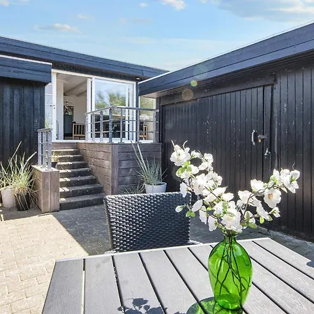 Seaside Charm In Rindby Ferienhaus